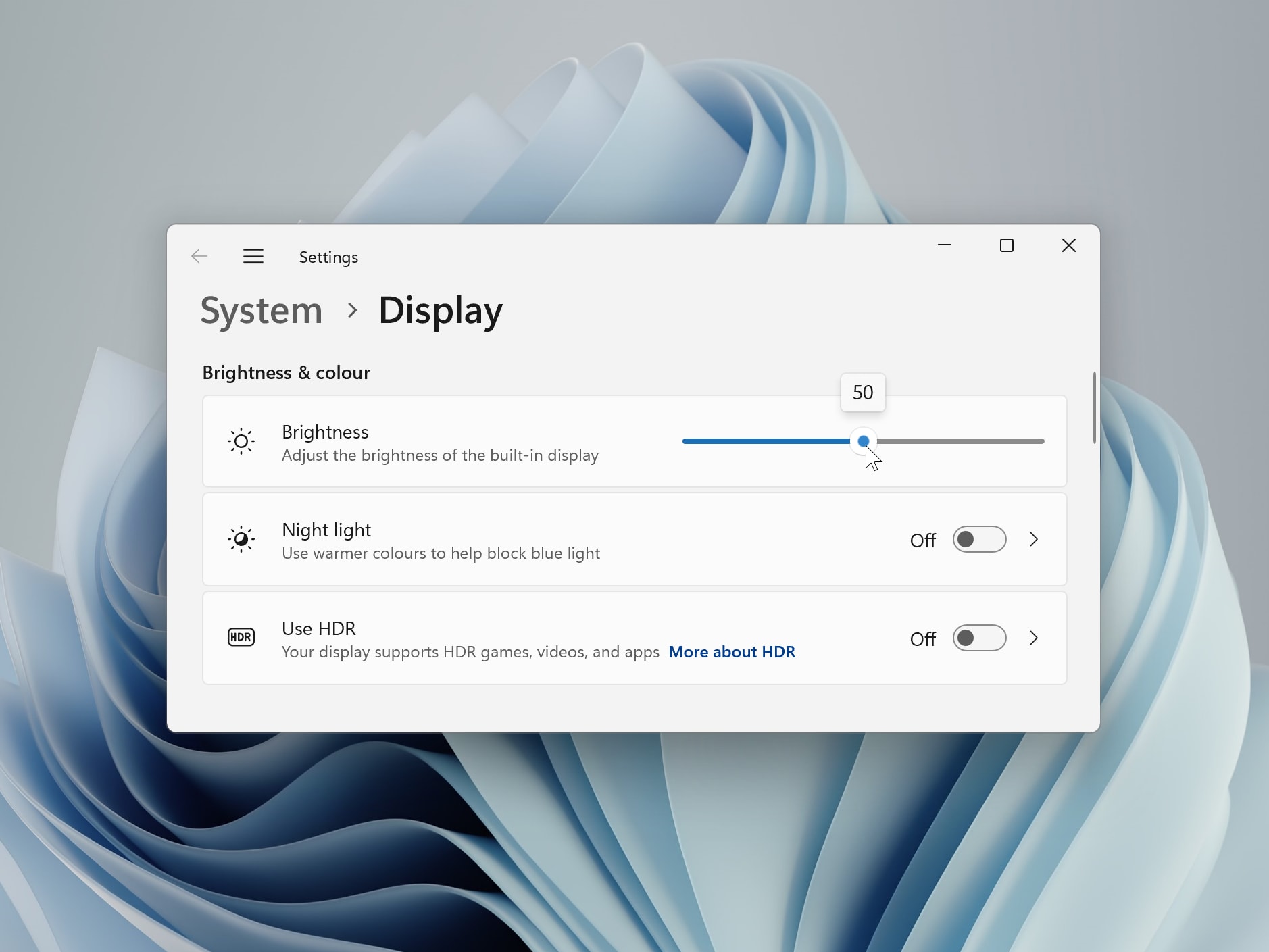 Windows scales screen brightness «wrong» why 50 per cent is really